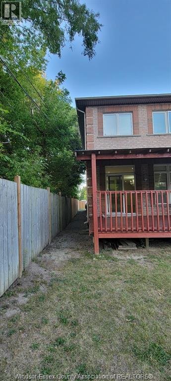 1721 ELLESMERE ROAD Unit# UPPER - Photo 9