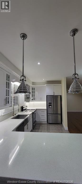 1721 ELLESMERE ROAD Unit# UPPER - Photo 28