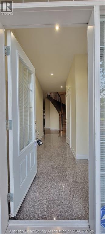 1721 ELLESMERE ROAD Unit# UPPER - Photo 31