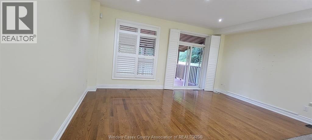 1721 ELLESMERE ROAD Unit# UPPER - Photo 33