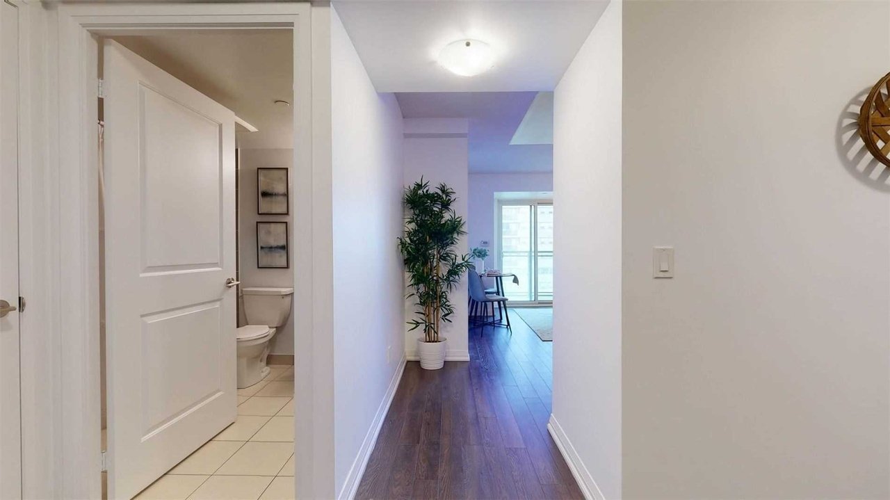 30 Meadowglen Place - Photo 4