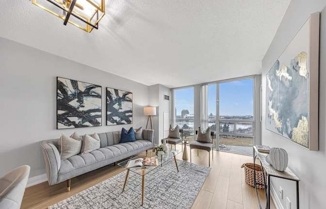 Grangeway Avenue - Photo 5