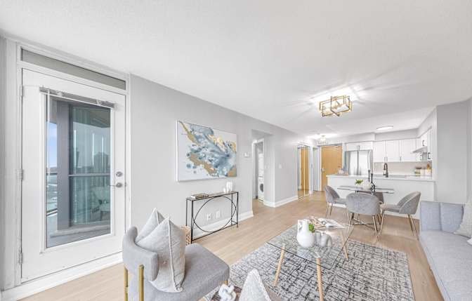 Grangeway Avenue - Photo 6