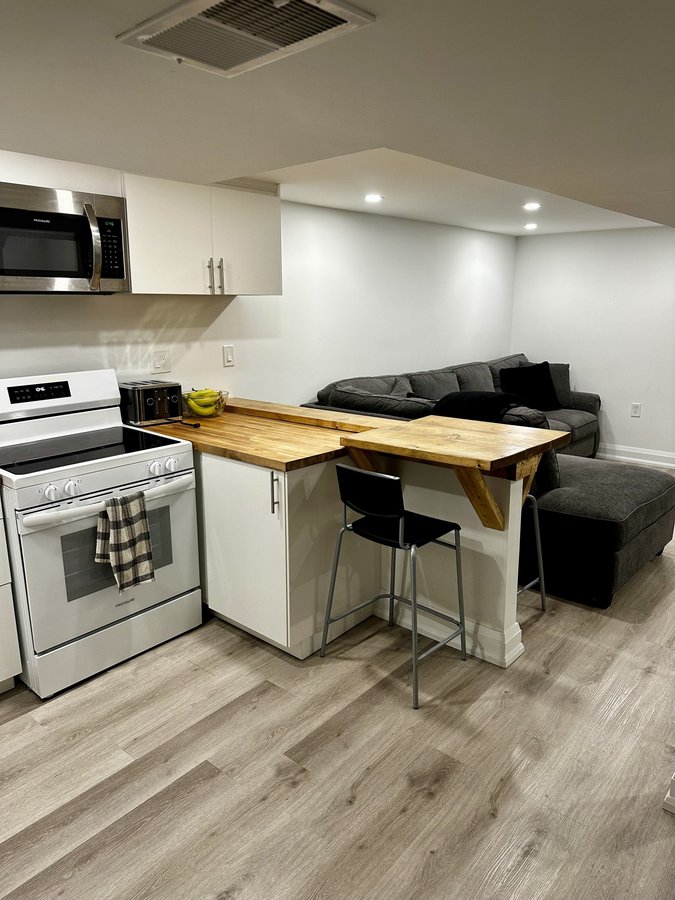 42 Phillip Avenue - Photo 3