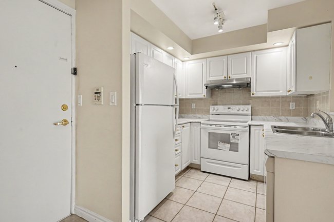 123 Omni Drive - Photo 8