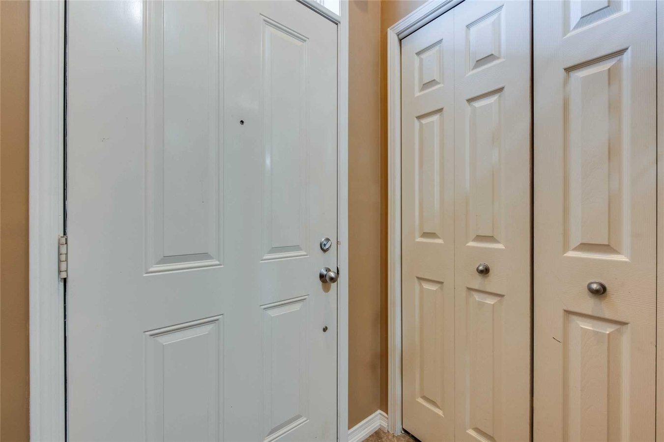 98 John Bell Crescent - Photo 2