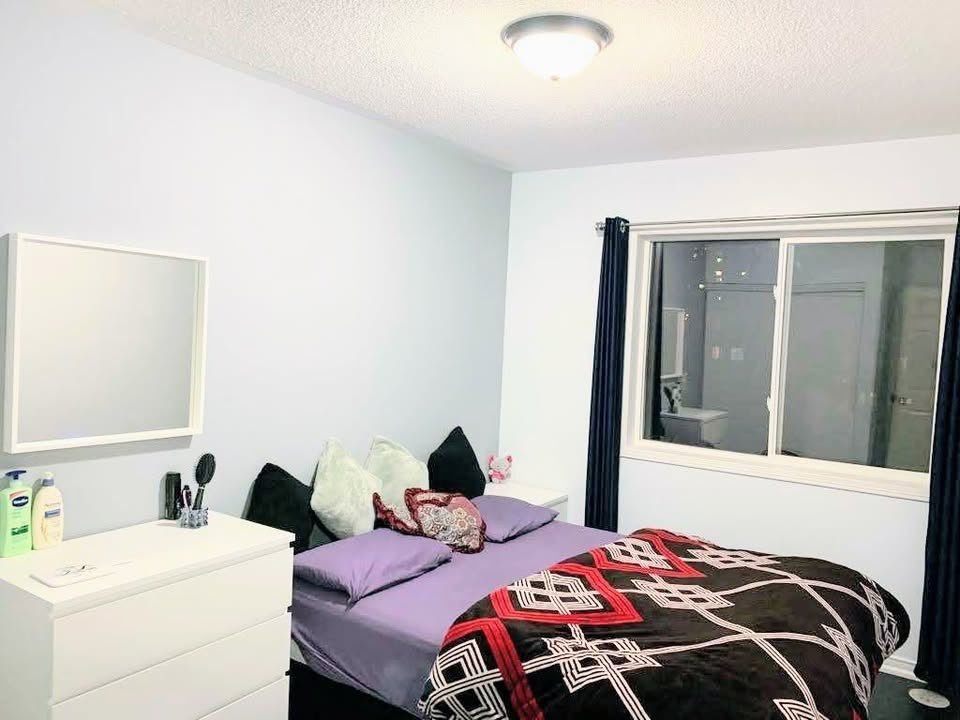 98 John Bell Crescent - Photo 4