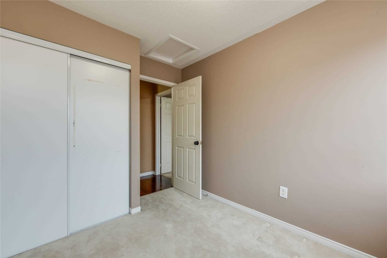 98 John Bell Crescent - Photo 5
