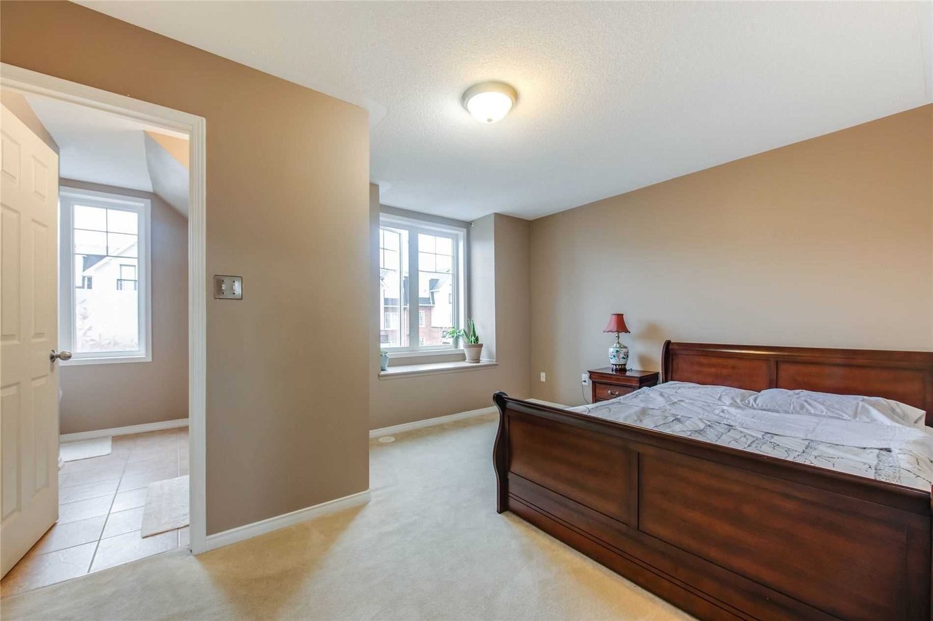 98 John Bell Crescent - Photo 8