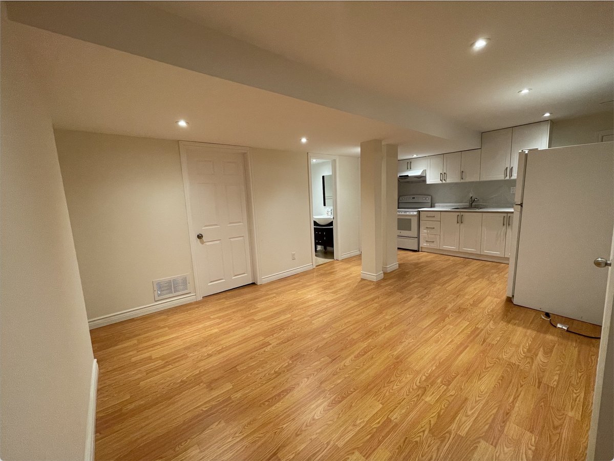 98 Danjohn Crescent - Photo 4
