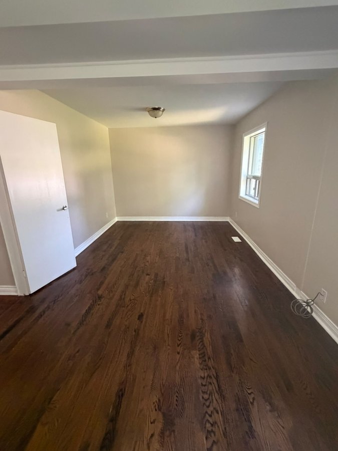 425 Livingston Road North - Photo 4