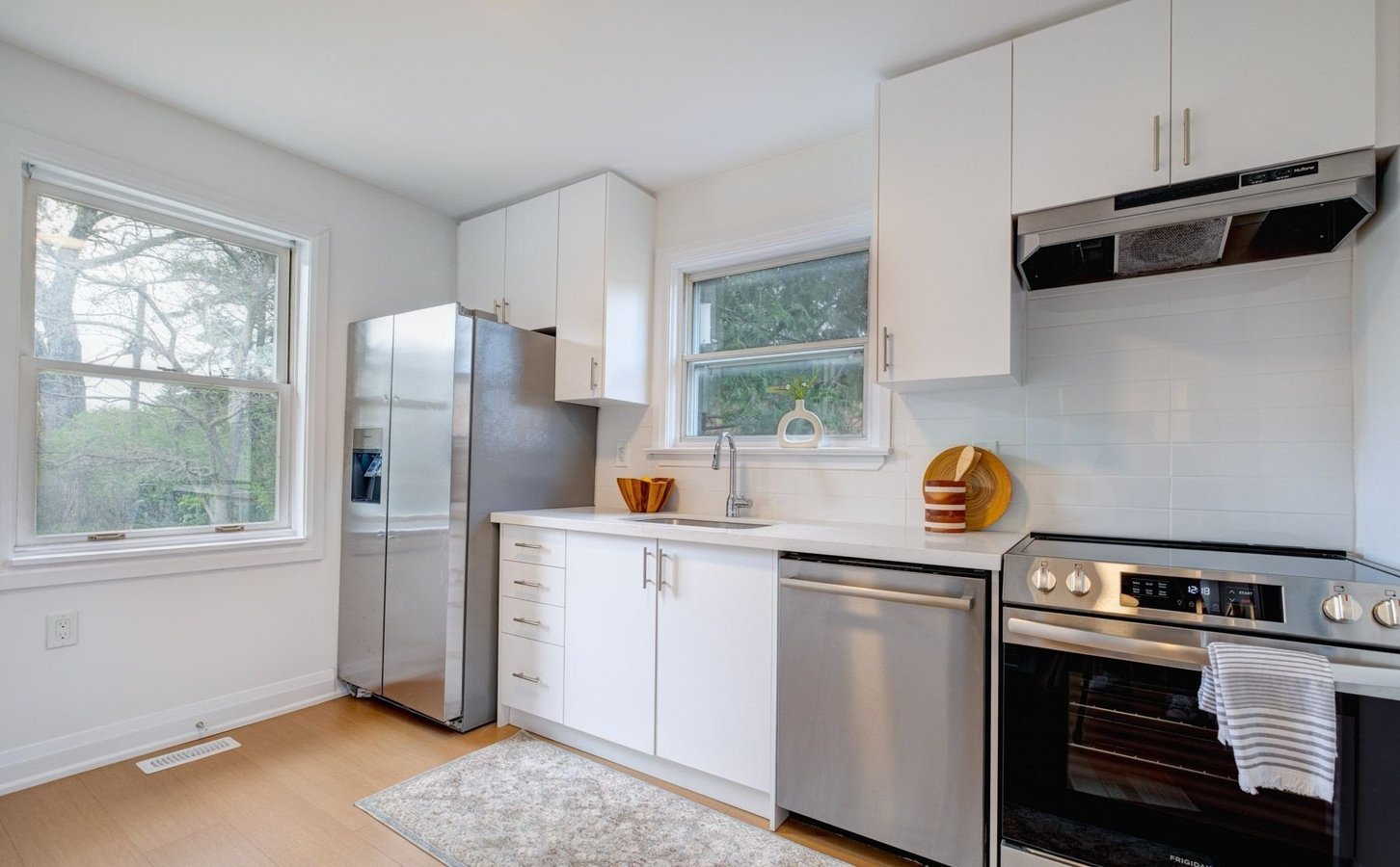 40 Stamford Square North - Photo 10
