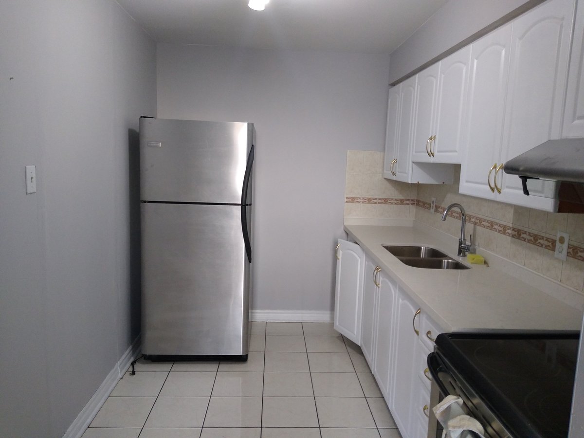 100 Dundalk Drive - Photo 2