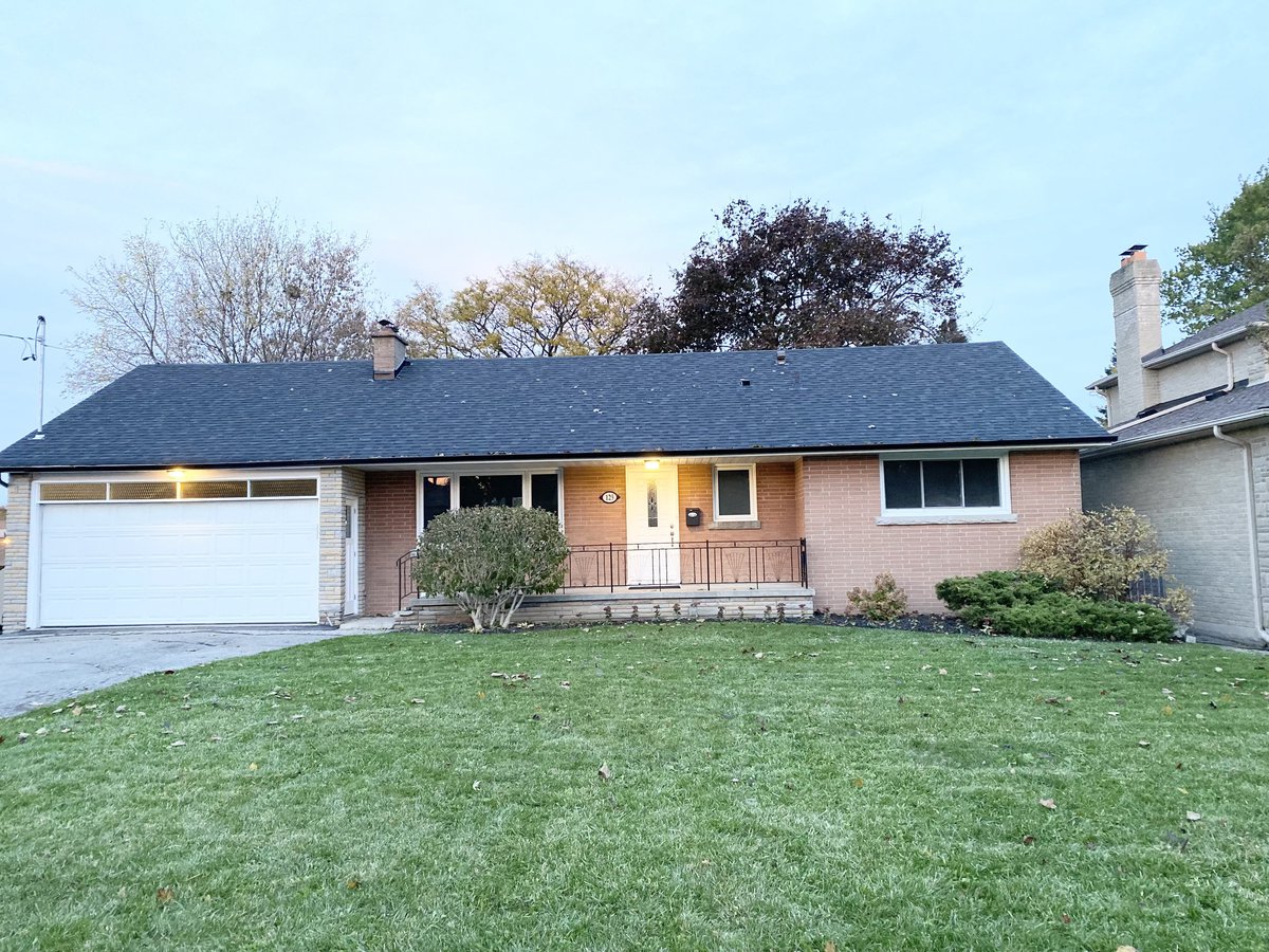 125 Fairglen Avenue - Photo 1