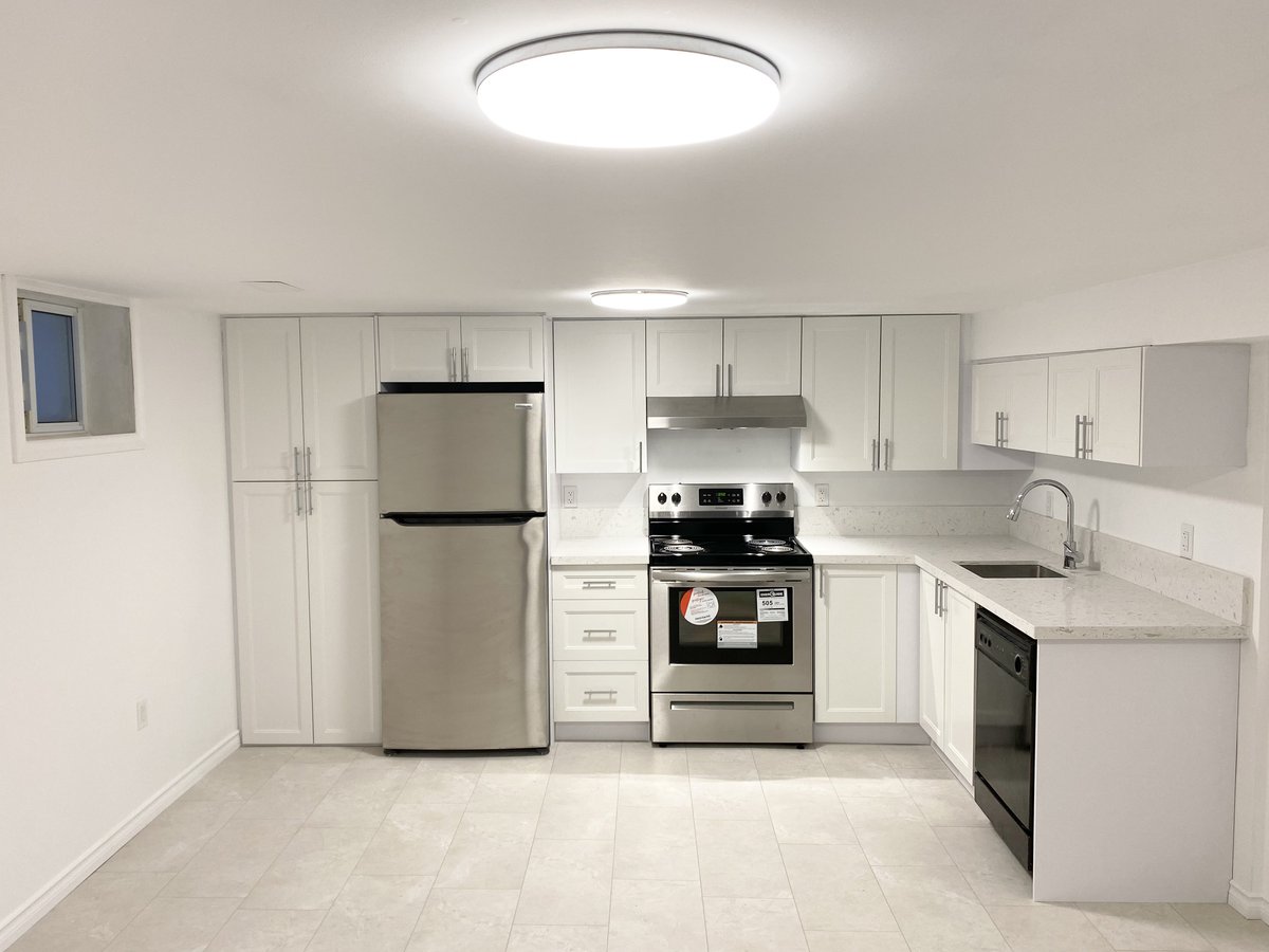 125 Fairglen Avenue - Photo 7