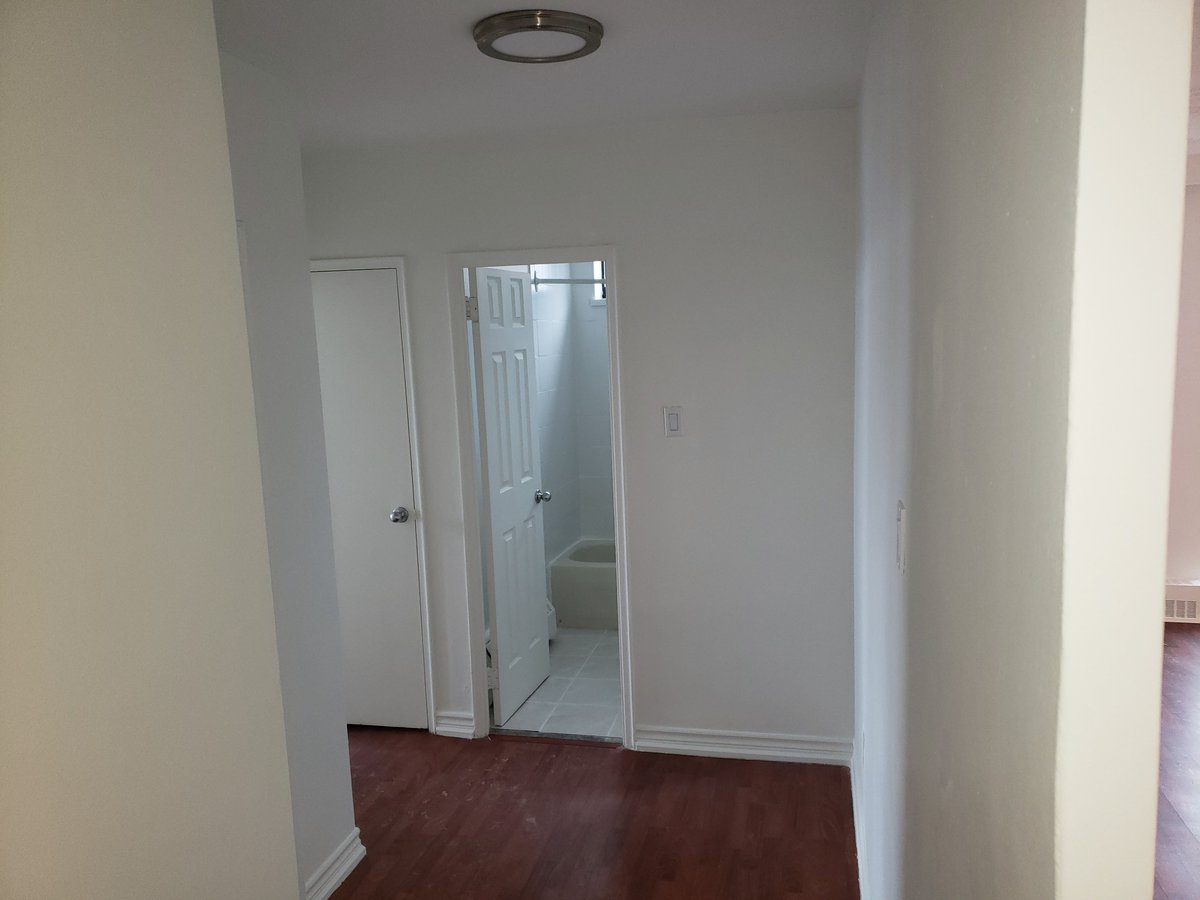 921 Midland Avenue - Photo 2