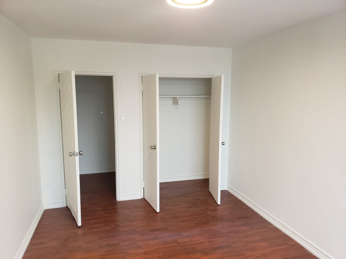 921 Midland Avenue - Photo 3