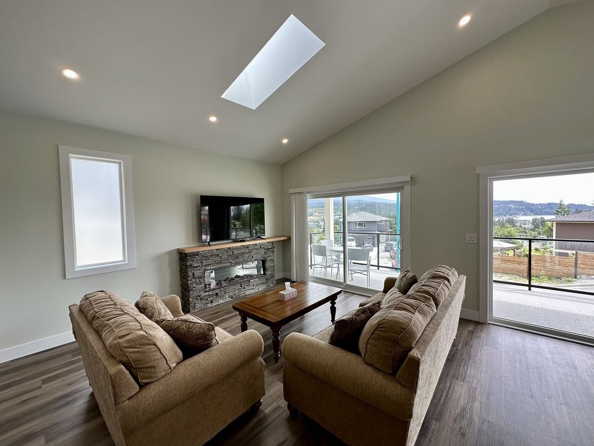 5611 Dungeness Place - Photo 2