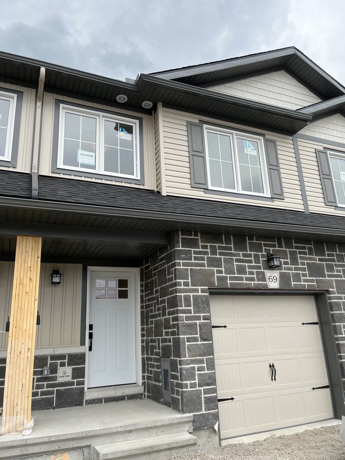 Rentals.ca Smiths Falls Apartments, Condos and Houses For Rent