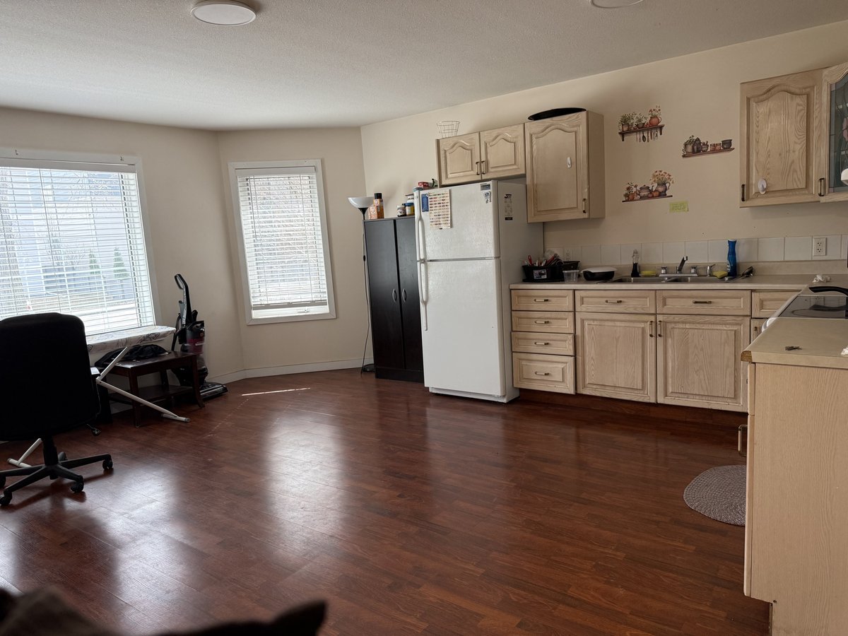 10818 83 Avenue Northwest - Photo 4