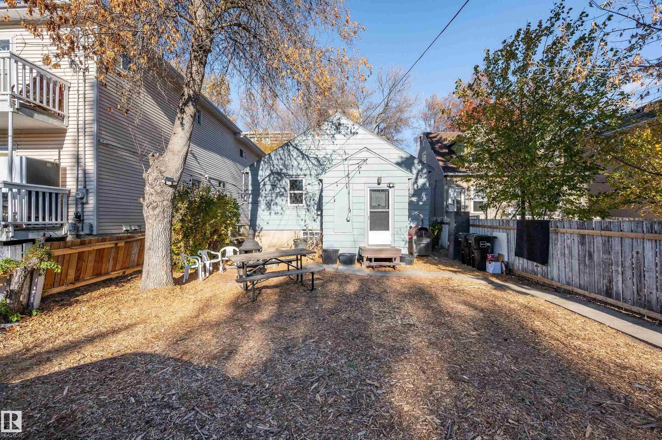 11109 81 Avenue Northwest - Photo 2