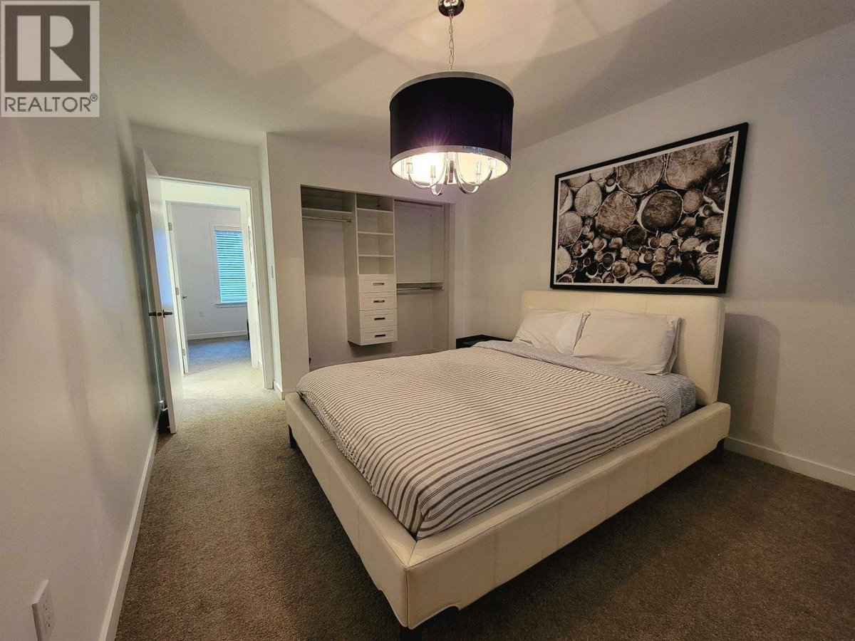 2568 THE BOULEVARD - Photo 7