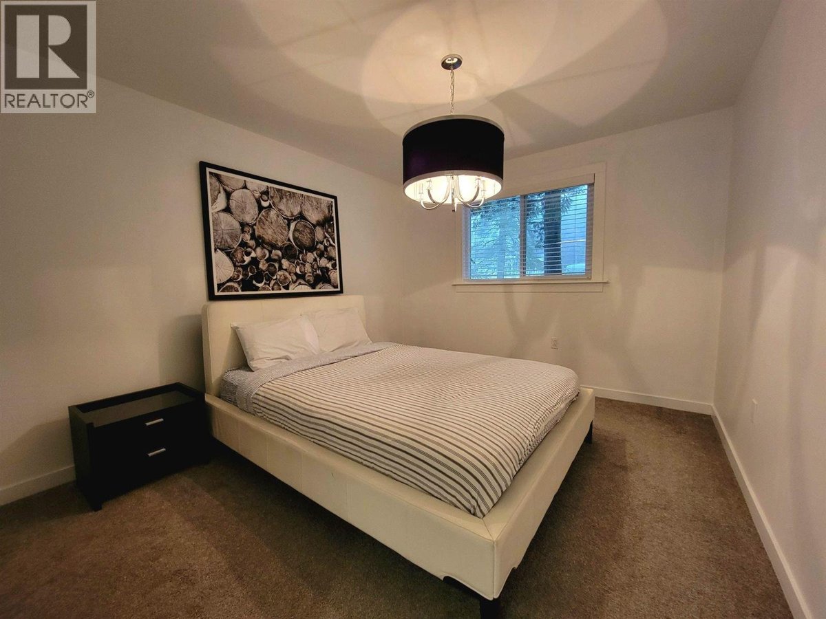 2568 THE BOULEVARD - Photo 8