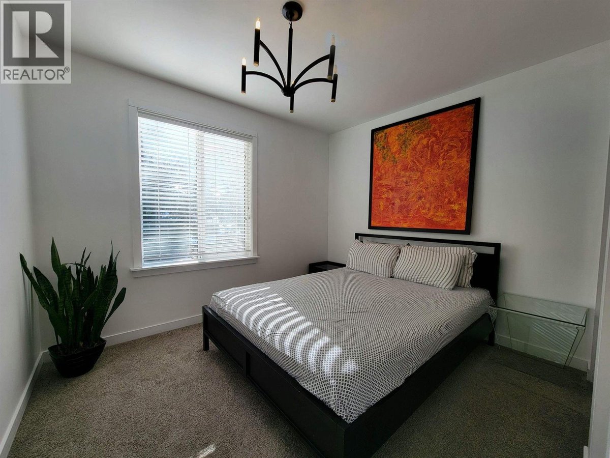 2568 THE BOULEVARD - Photo 10