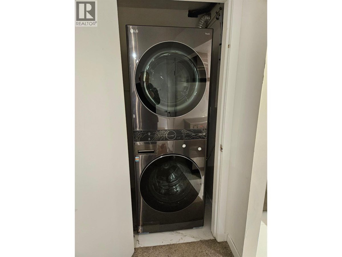 2568 THE BOULEVARD - Photo 8