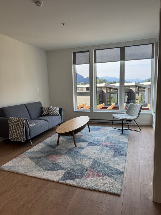 1500 Scott Crescent - Photo 3