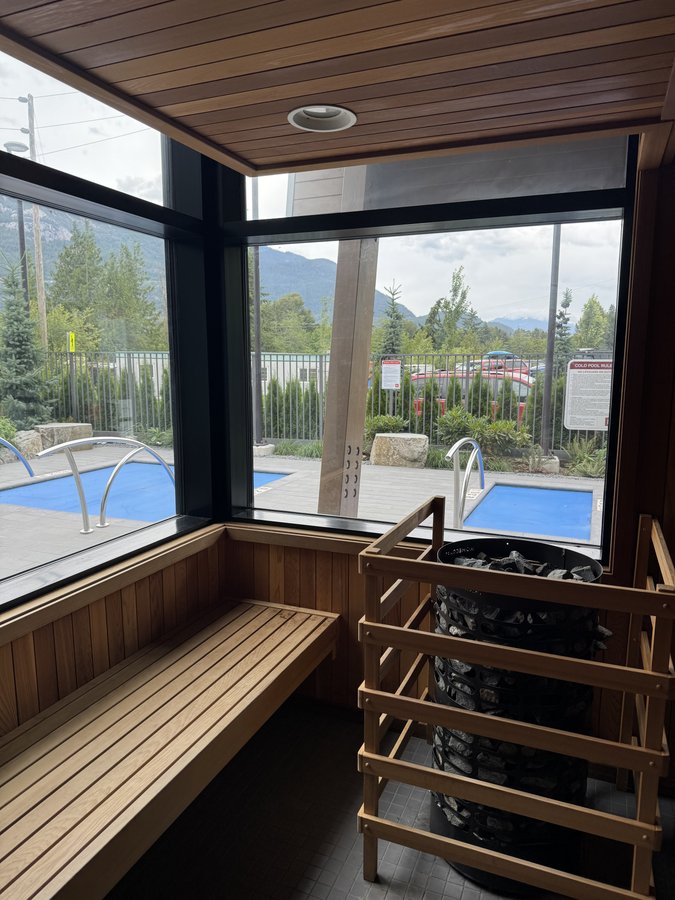 1500 Scott Crescent - Photo 5