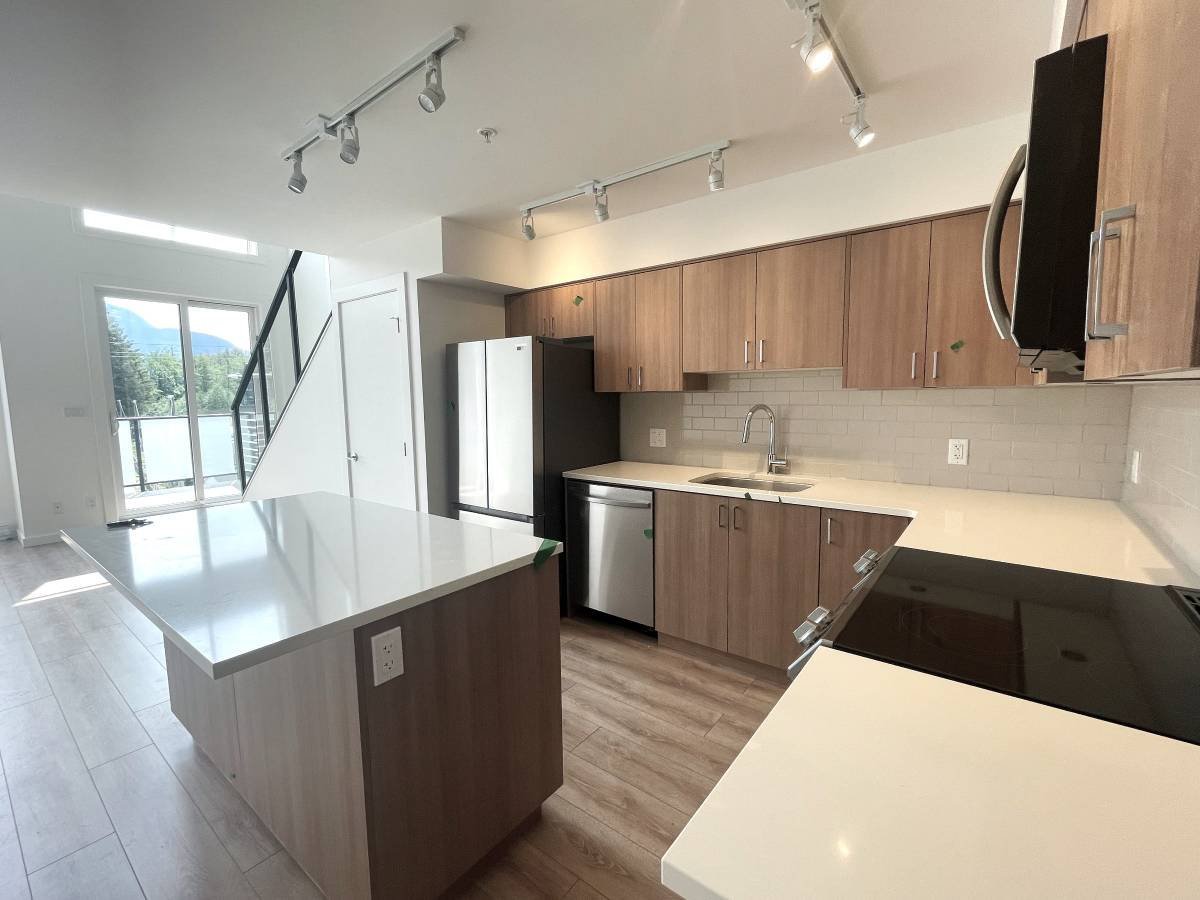 Rentals.ca ) Squamish Apartments, Condos and Houses For Rent