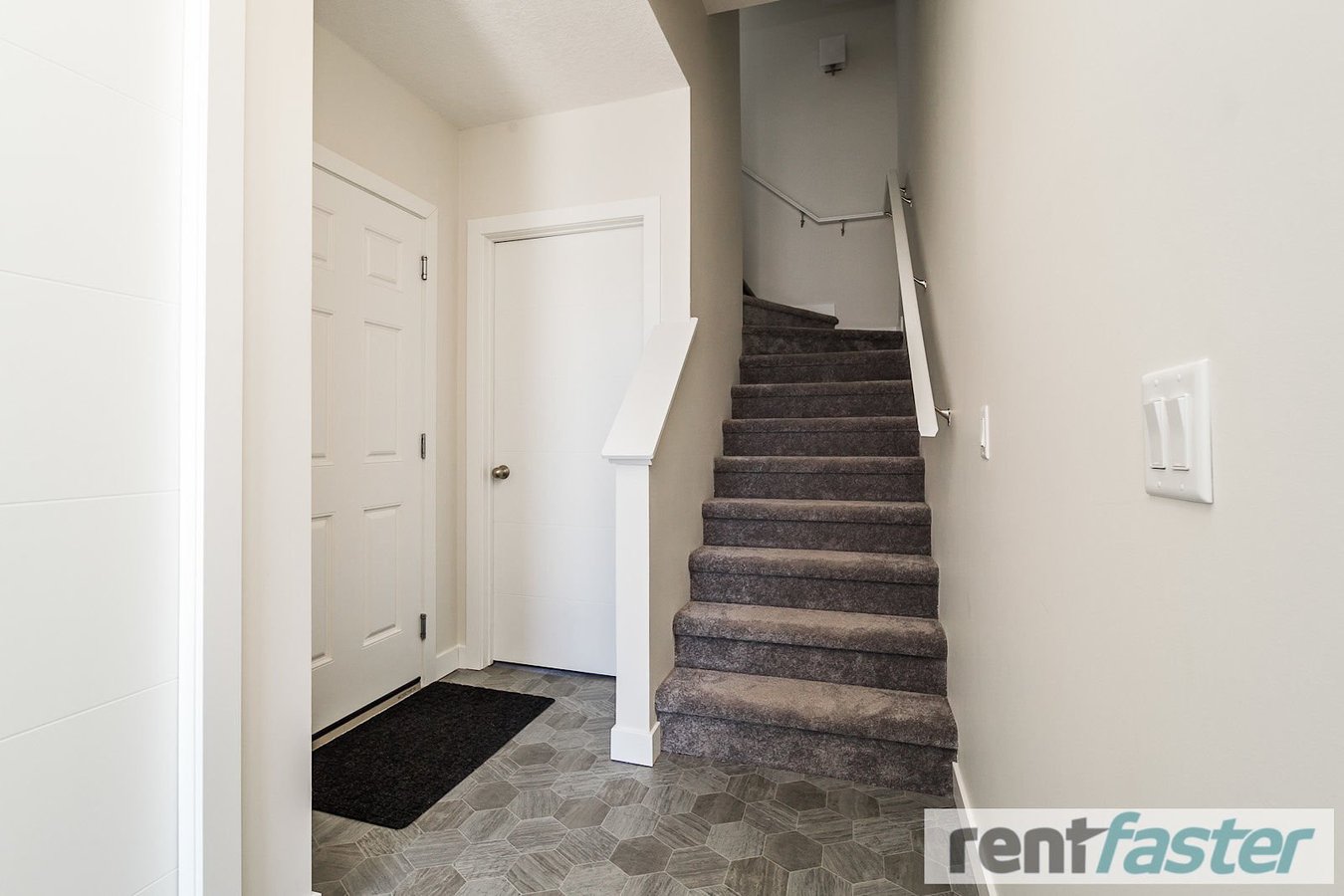 NEW Townhouse for Rent - Photo 2