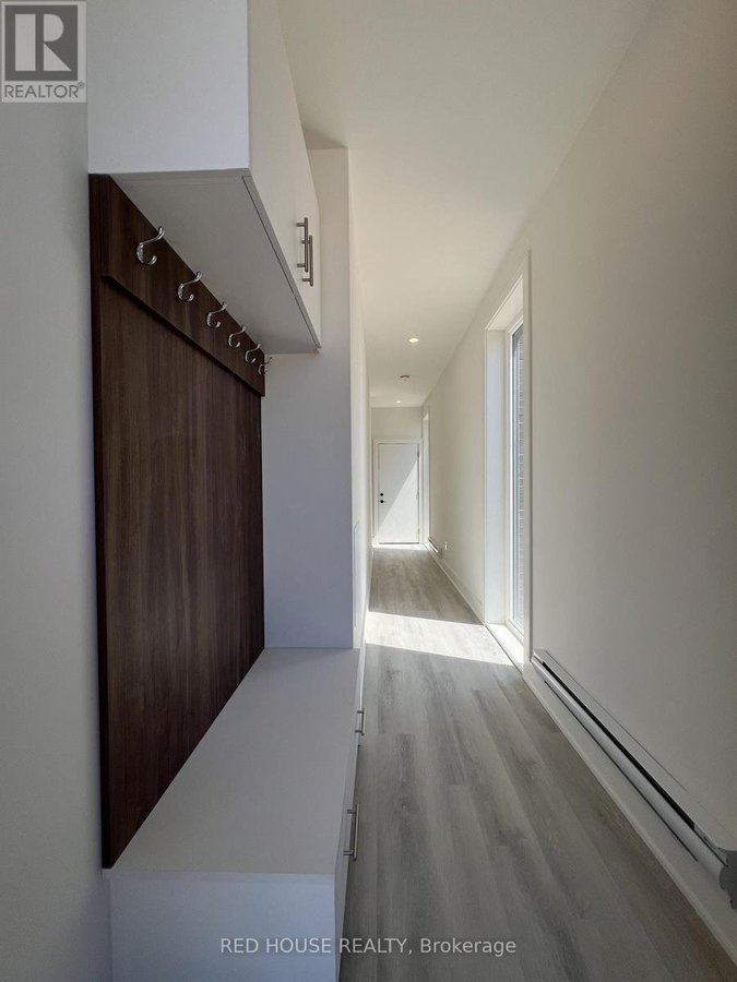 34 EVERETT COMMON - Photo 2