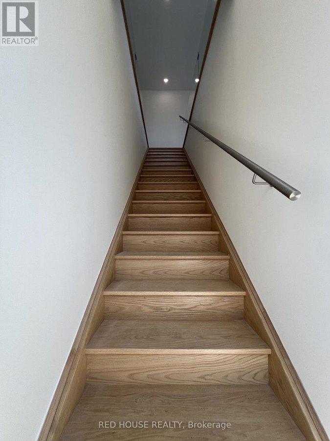 34 EVERETT COMMON - Photo 4