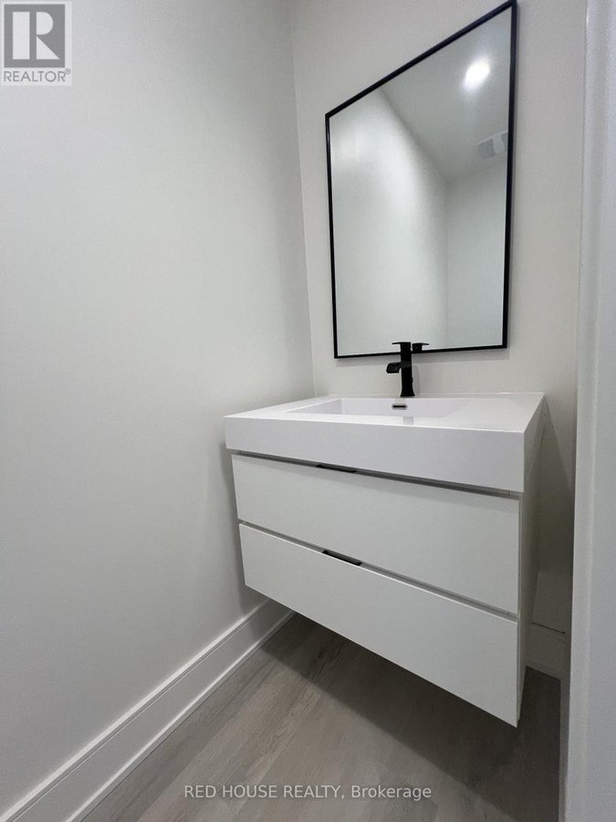 34 EVERETT COMMON - Photo 14