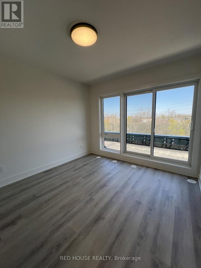 34 EVERETT COMMON - Photo 17