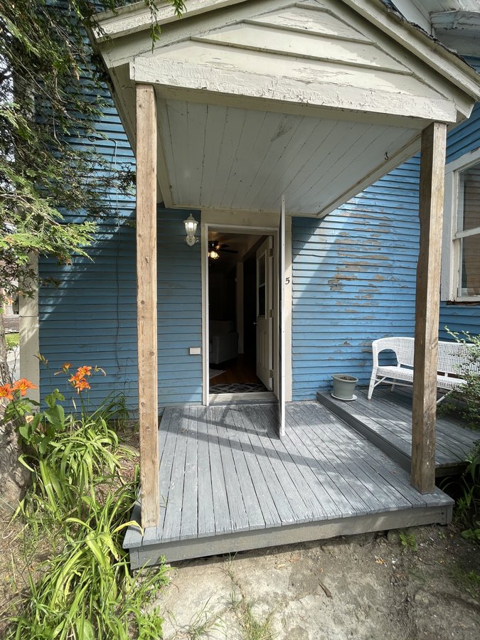 Rentals.ca Stanstead Apartments, Condos and Houses For Rent