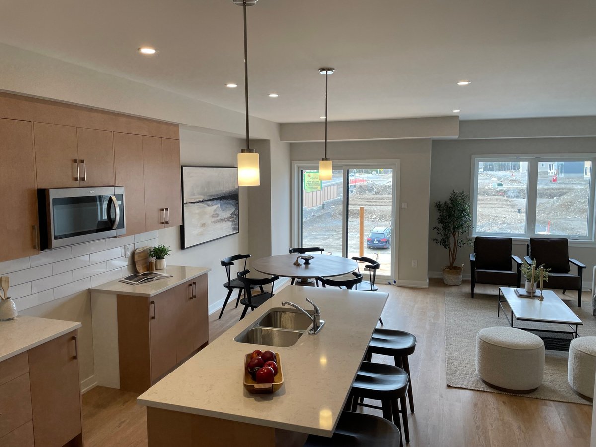 250 Craig Duncan Terrace - Photo 2