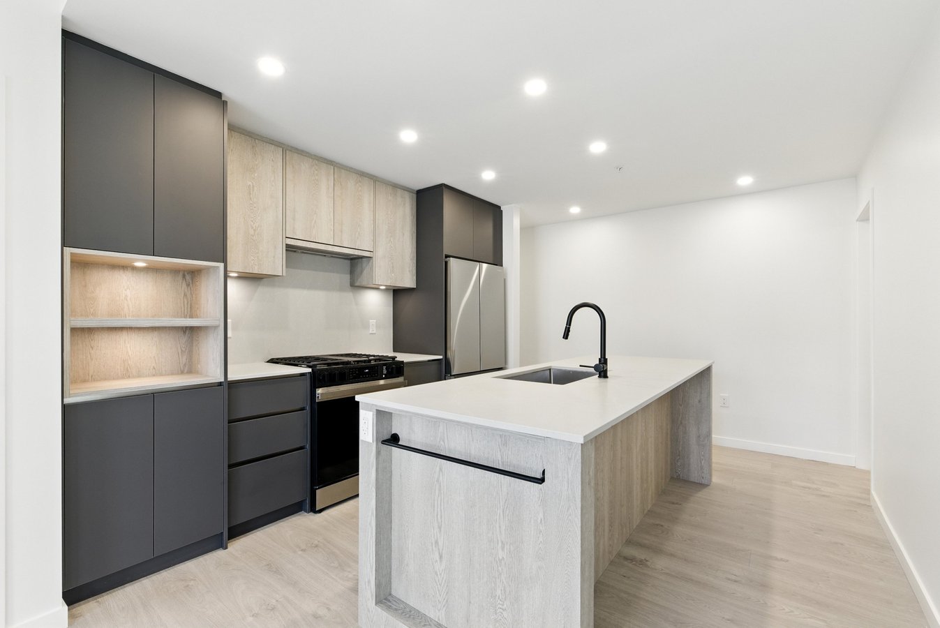 6585 195A Street - Photo 7