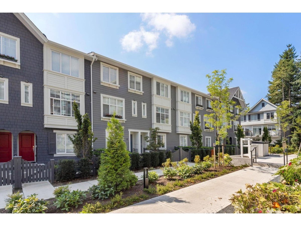 147 15778 85 AVENUE - Photo 1