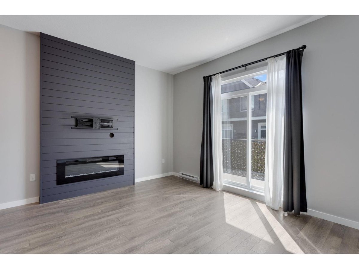 147 15778 85 AVENUE - Photo 3