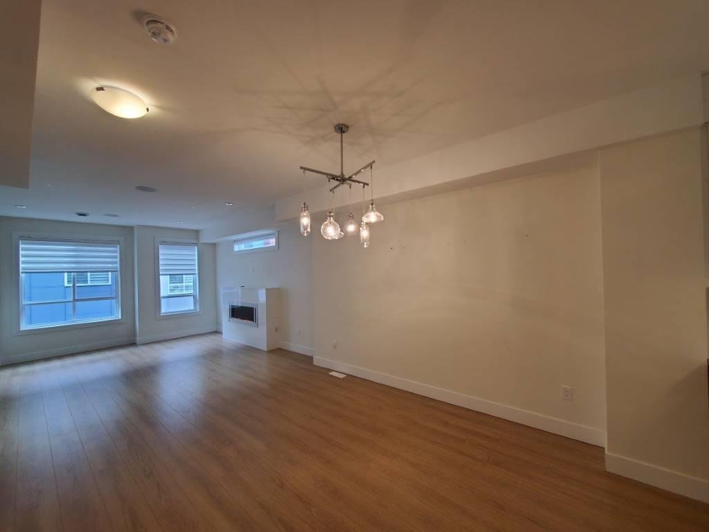 1670 160 STREET - Photo 4