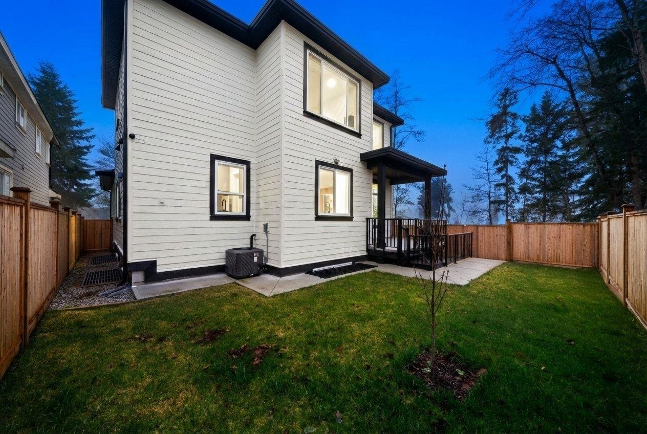 16935 0A AVENUE - Photo 15