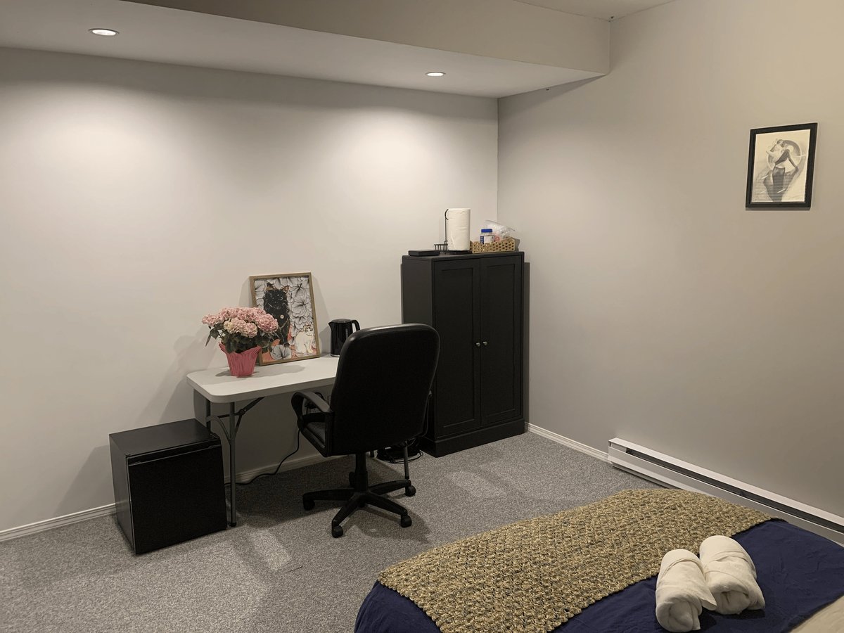 100 Avenue - Photo 4