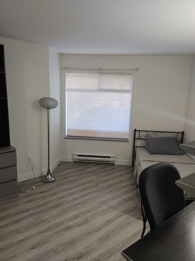 102 Avenue - Photo 3