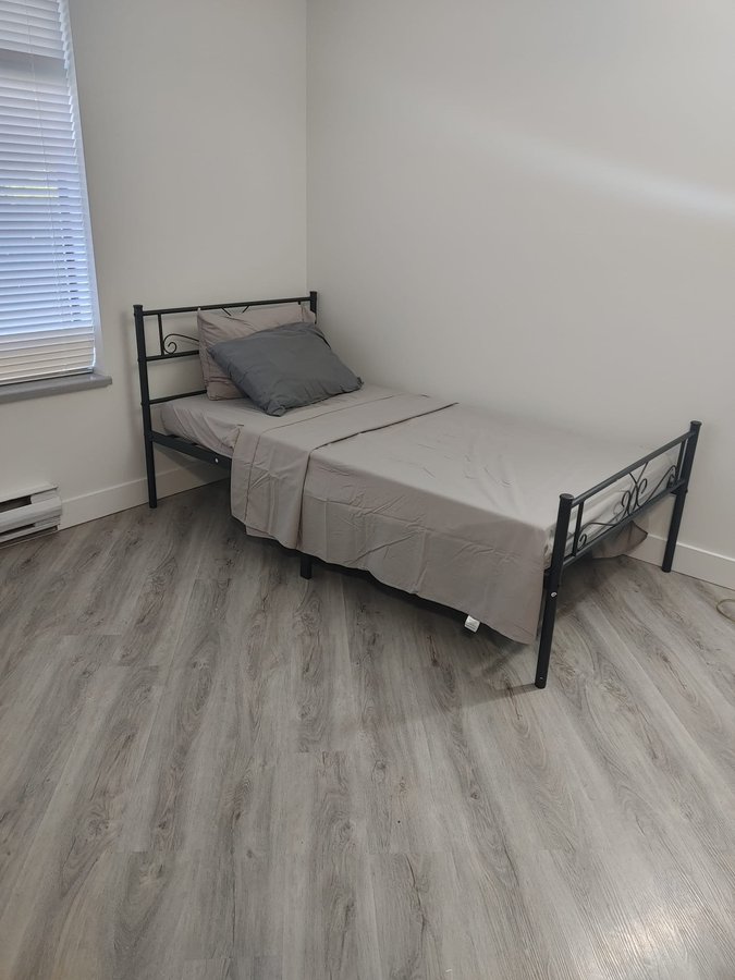102 Avenue - Photo 2
