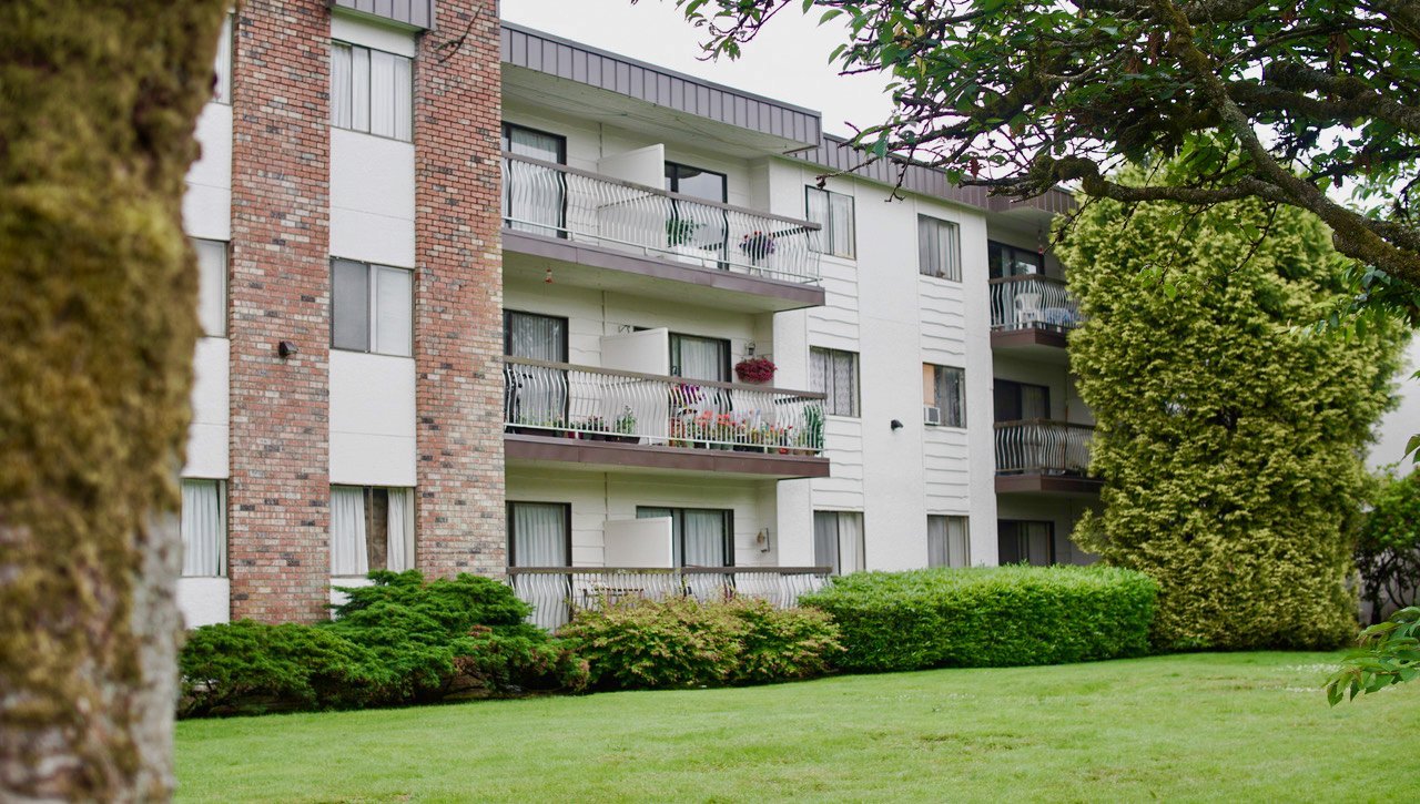 10215 150 Street - Photo 3