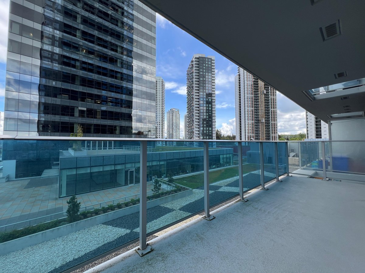 13615 Fraser Highway - Photo 12