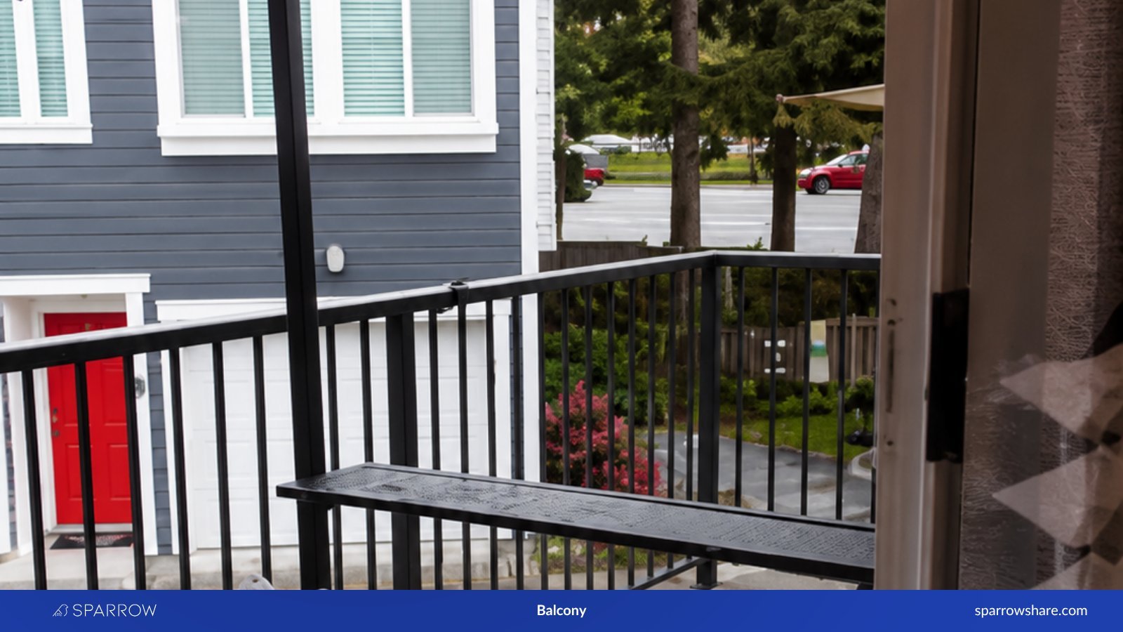 28 Avenue - Photo 6